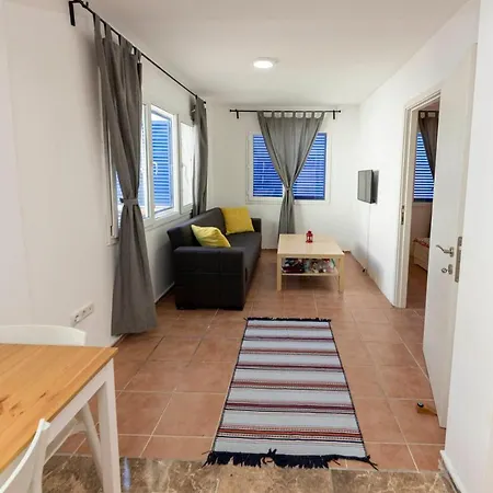 Convenient 1 Bedroom House Near The Center Of Bodrum ボドルム