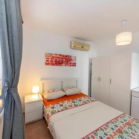 アパート Convenient 1 Bedroom House Near The Center Of Bodrum ボドルム